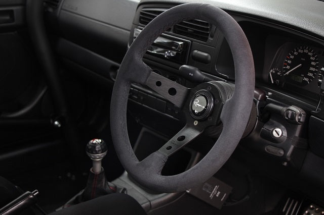 Renown 100 Dark Steering Wheel