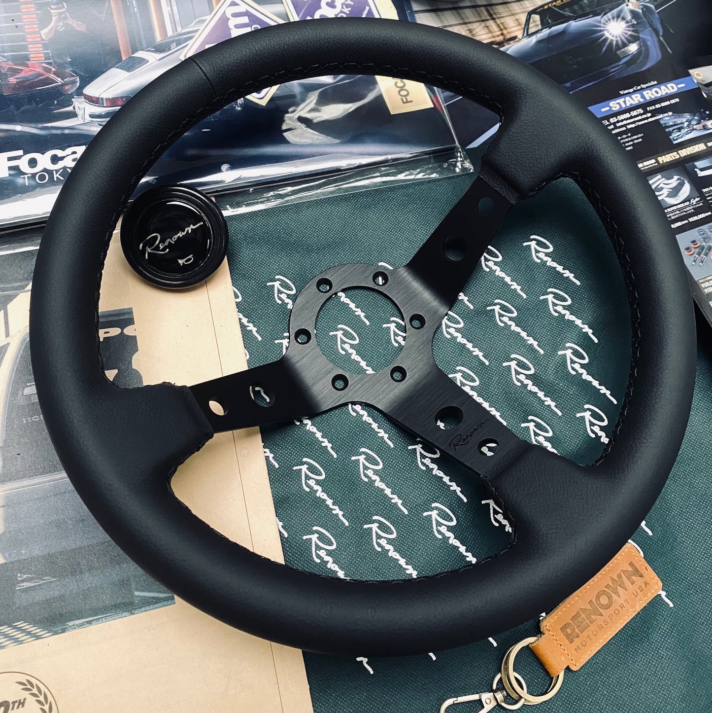 LIMITED Renown 100 Dark 330mm Steering Wheel