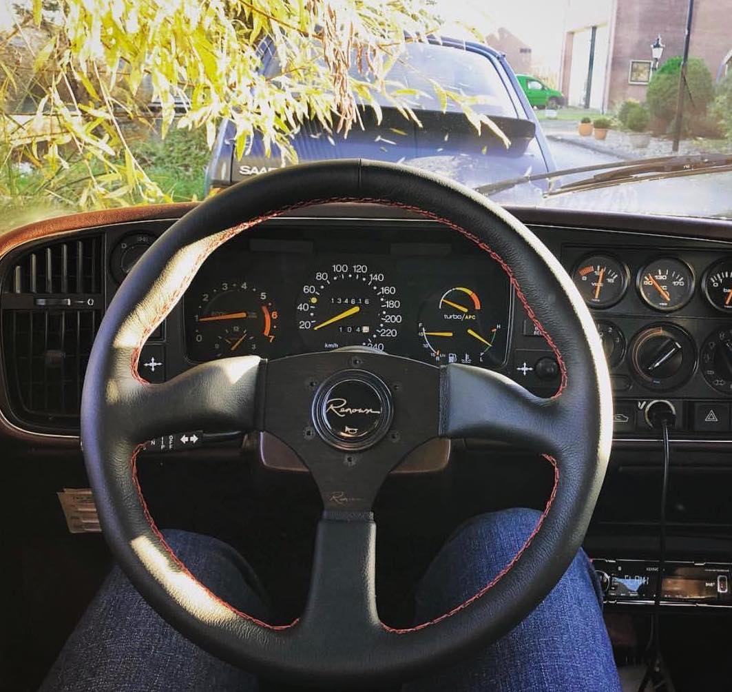 Renown 130R Rosso Steering Wheel – Renown USA