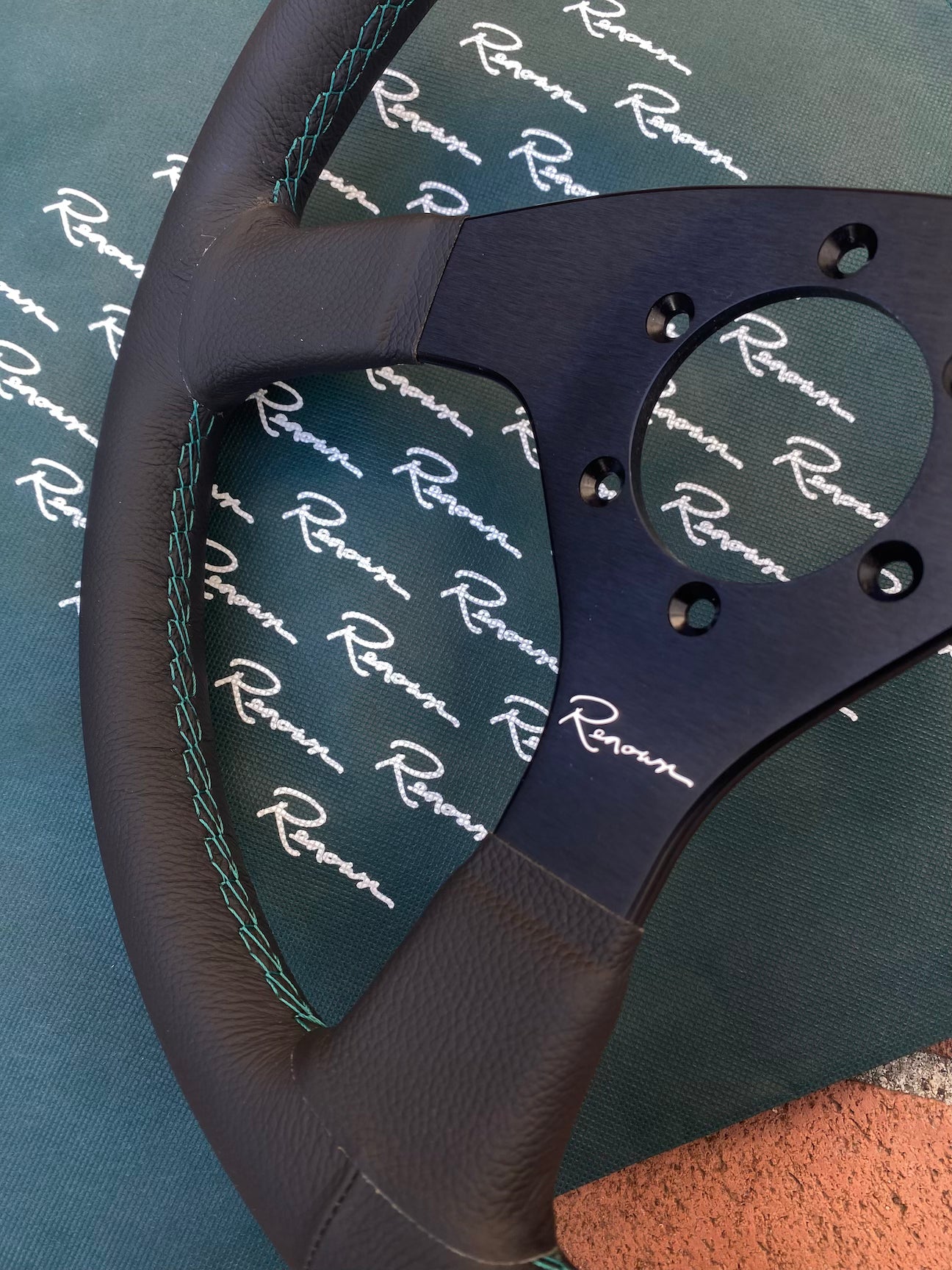 LIMITED Renown Champion Malachite Leather Steering Wheel