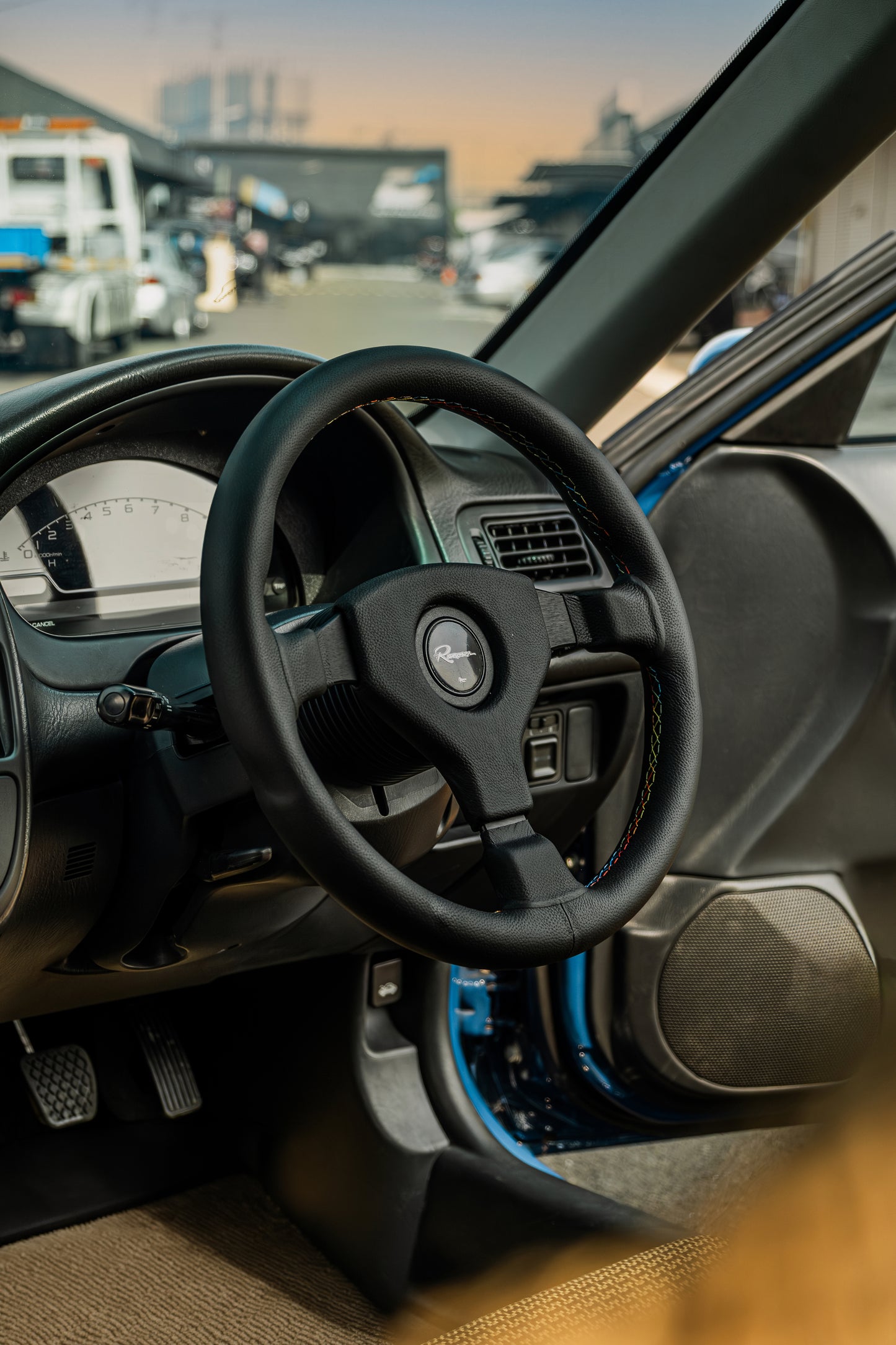 LIMITED Renown Champion Horn Pad Celebration Steering Wheel