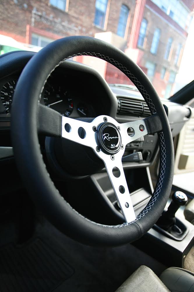 Renown Monaco Silver Steering Wheel