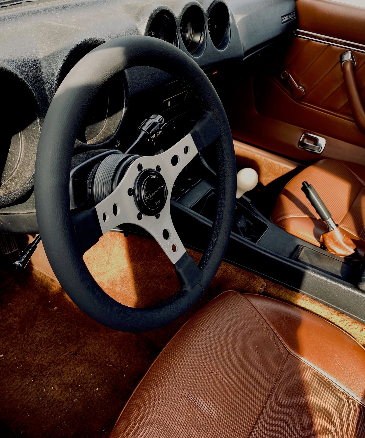 Renown Riverside Silver Motorsport Leather Steering Wheel