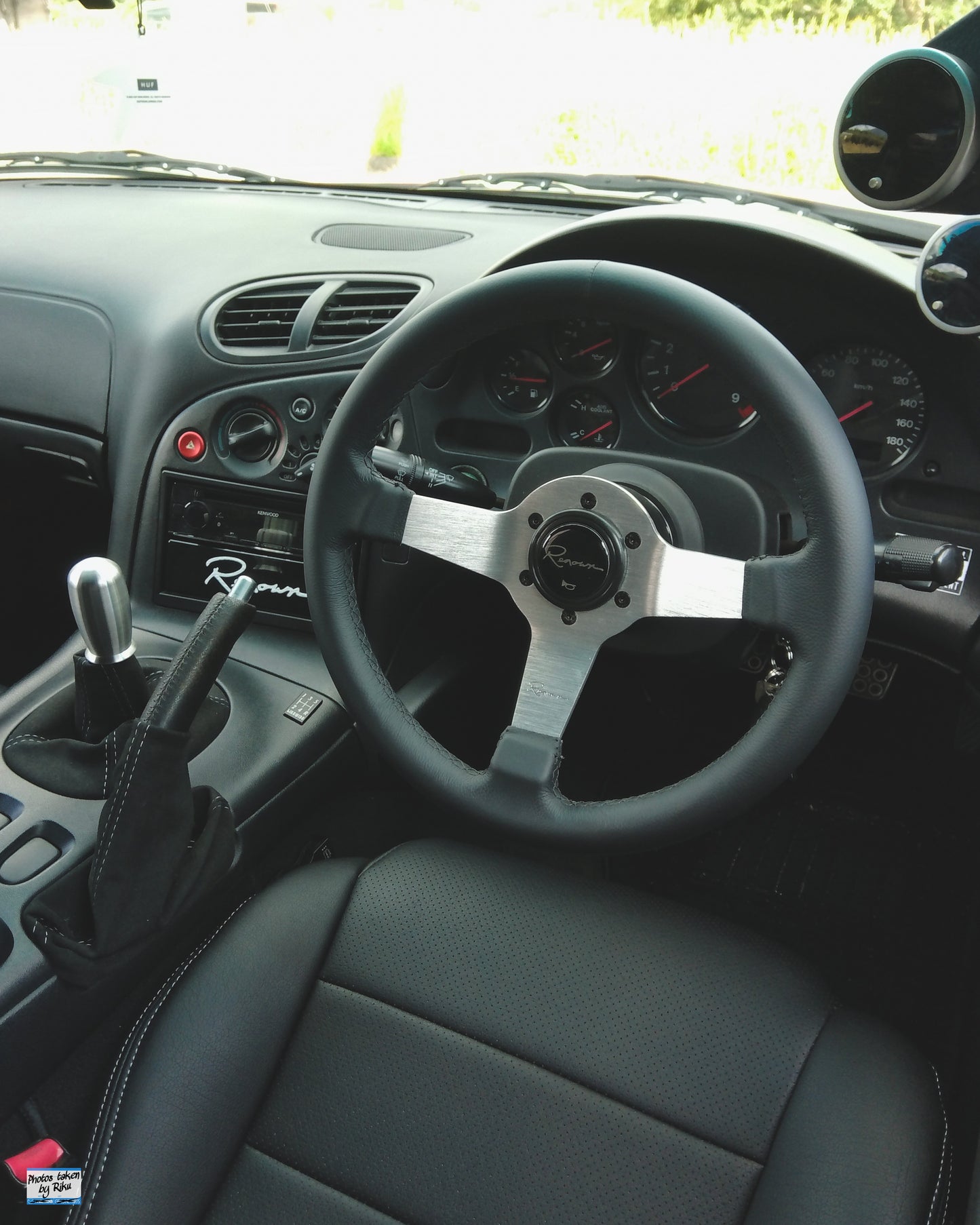 Renown Time Trial Silver Steering Wheel