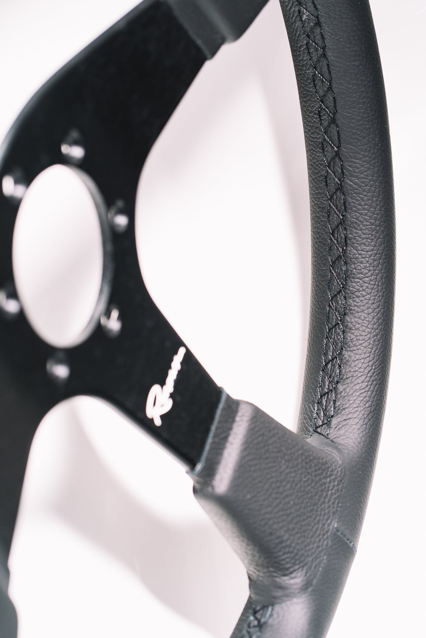 Renown Monterey 380mm Steering Wheel